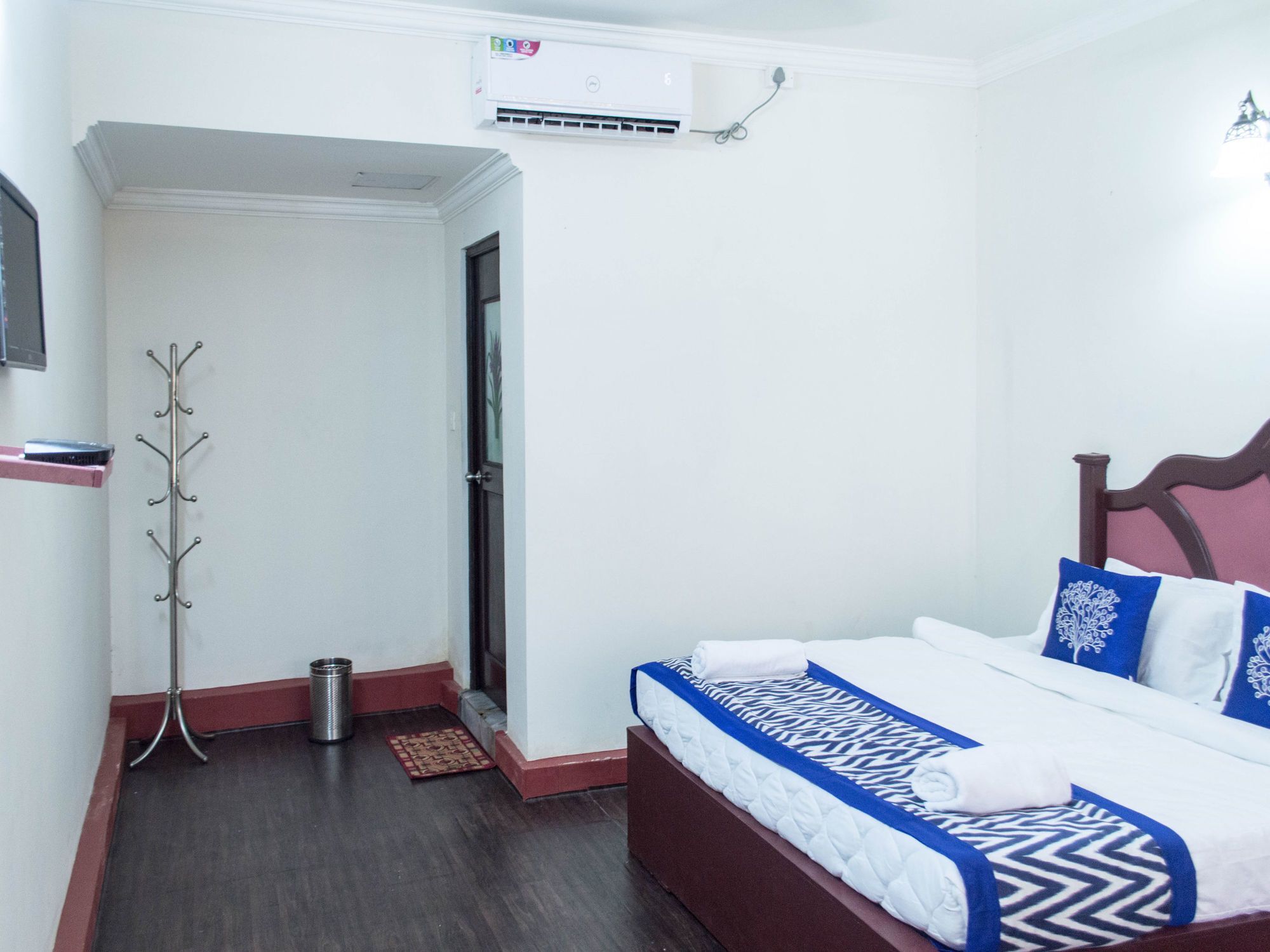 Oyo 5237 Island Lake Resort Alappuzha Exterior photo